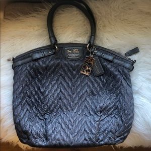 Grey (puffy) nylon tote coach bag